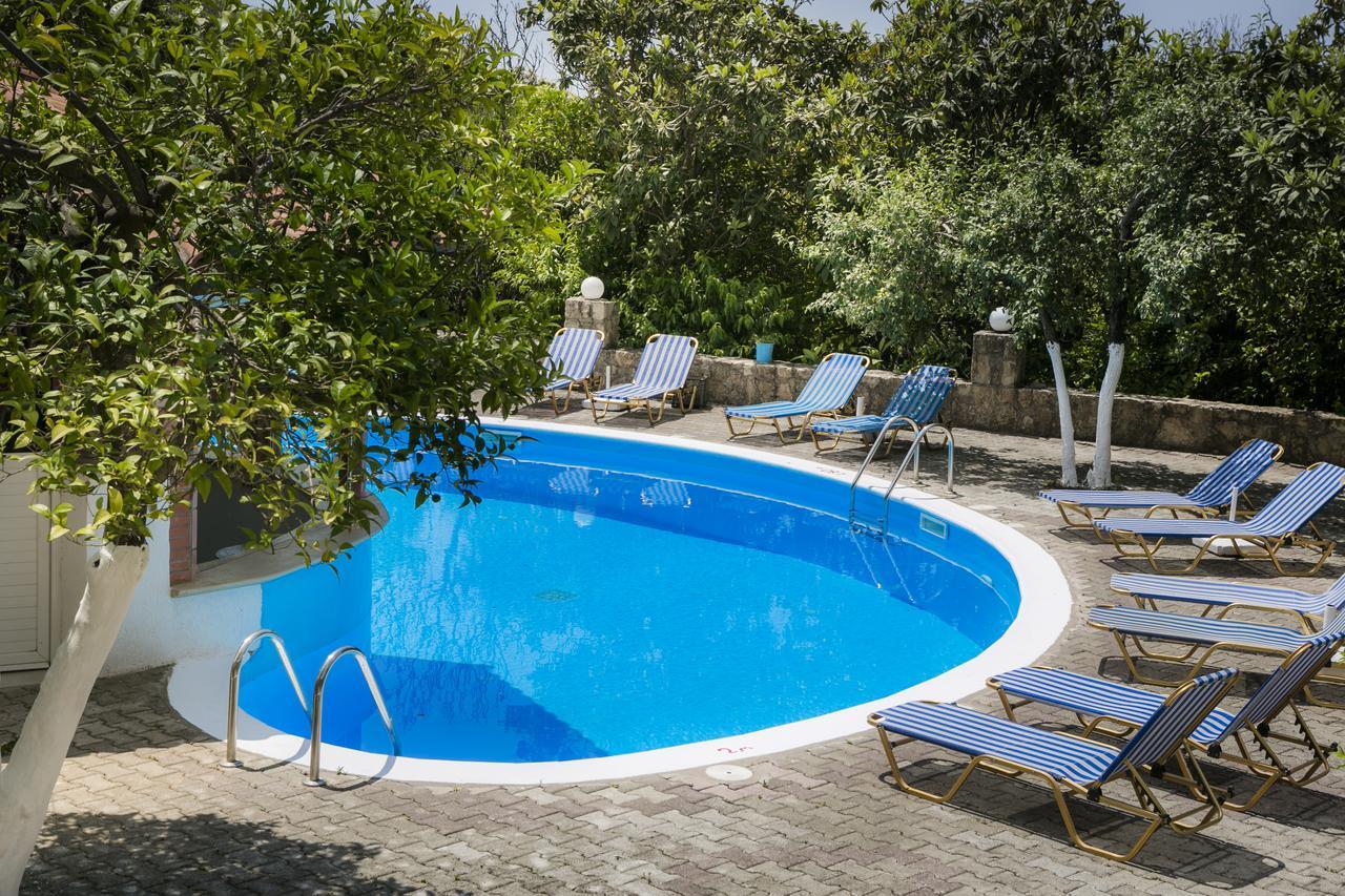 Vivian Apartments Vlachata ภายนอก รูปภาพ